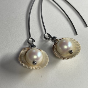 Lógó kagylós fülbevaló   - Meska.hu