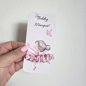 Nőnapi ajándék könyvjelző + hajgumi - Meska.hu