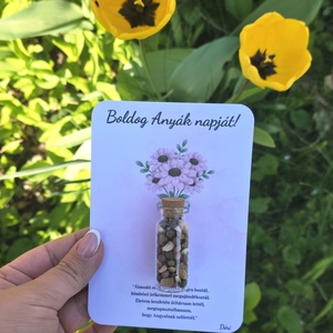 Anyák napi ajándék lap - méhlegelő virágmagokkal fiolában - Meska.hu