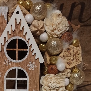 Házikós karácsonyi ajtódísz, koszorú, kopogtató - otthon & életmód - dekoráció - ajtó- és ablak dekoráció - ajtódísz & kopogtató - Meska.hu