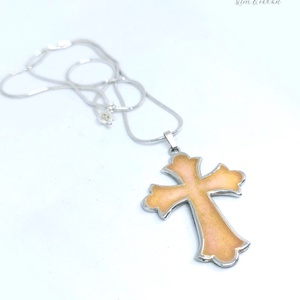 Kereszt - ezüst tűzzománc ékszer, medál (barackvirág színű) - otthon & életmód - vallás - kereszt - Meska.hu