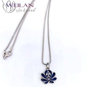 Tradició - Matyó - Rózsa ezüst tűzzománc medál, kicsi, sötétkék - ékszer - nyaklánc - medál - Meska.hu Tradició - Matyó - Rózsa ezüst tűzzománc medál, kicsi, sötétkék - ékszer - nyaklánc - medál - Meska.hu