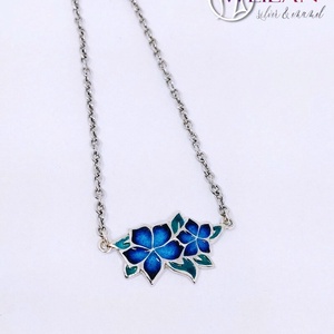 Flora - Nefelejcs ezüst, tűzzománc nyakék, ezüst láncon - kék - ékszer - nyaklánc - medálos nyaklánc - Meska.hu