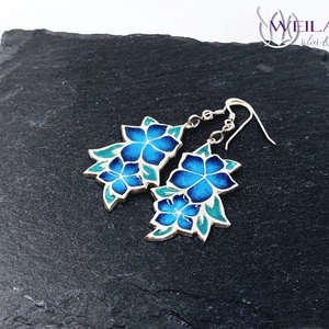 Flora - Nefelejcs ezüst, tűzzománc fülbevaló - kék - ékszer - fülbevaló - lógó fülbevaló - Meska.hu