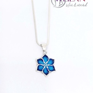 Ezüst Flora - Clematis tűzzománc medál, türkizkék, Ékszer, Nyaklánc, Medál, Ötvös, Tűzzománc, MESKA
