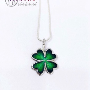 Négylevelű lóhere ezüst tűzzománc medál, zöld - ékszer - nyaklánc - medál - Meska.hu