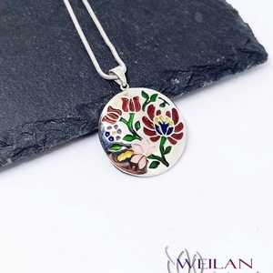 Tradició - Virágoskertem, népi motívumú ezüst tűzzománc medál, kisebb méret - Meska.hu