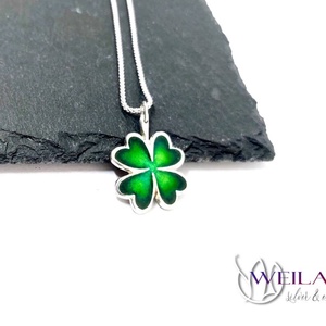 Négylevelű lóhere ezüst tűzzománc medál, zöld - ékszer - nyaklánc - medál - Meska.hu