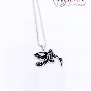 Vadvilág - Piranha, ezüst tűzzománc medál, fekete - Meska.hu