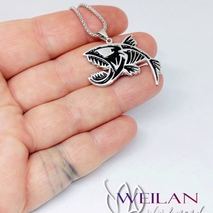 Vadvilág - Piranha, ezüst tűzzománc medál, fekete - ékszer - nyaklánc - medál - Meska.hu