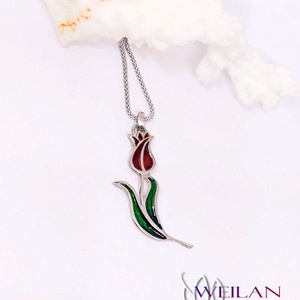 Hej'tulipán - Virágszálam ezüst tűzzománc medál piros-zöld - ékszer - nyaklánc - medál - Meska.hu