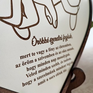 Személyre szabott szív alakú asztaldísz  szerelmes idézettel és nevekkel - otthon & életmód - dekoráció - asztal és polc dekoráció - asztaldísz - Meska.hu