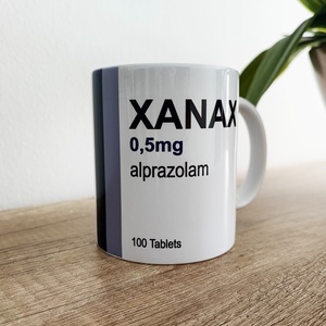 Xanax dizájn bögre  0,5 mg alprazolam, Otthon & Életmód, Konyhafelszerelés, tálalás, Tálalás, Bögre & Csésze, , MESKA