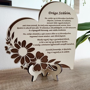Szülőköszöntő fa szív tábla virágmintával  személyre szabható szöveggel, Esküvő, Emlék & Ajándék, Szülőköszöntő ajándék, , MESKA