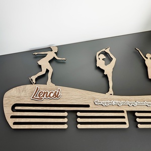 Egyedi éremtartó bármely sportághoz - otthon & életmód - dekoráció - fali és függő dekoráció - éremtartó - Meska.hu