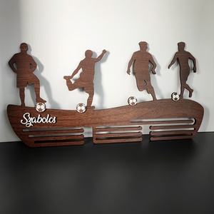 Focis éremtartó  személyre szabható névvel, Otthon & Életmód, Dekoráció, Fali és függő dekoráció, Éremtartó, , MESKA