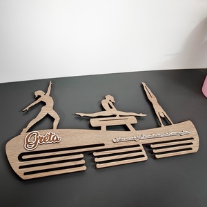 Szertornász éremtartó � személyre szabható névvel és idézettel  - otthon & életmód - dekoráció - fali és függő dekoráció - éremtartó - Meska.hu