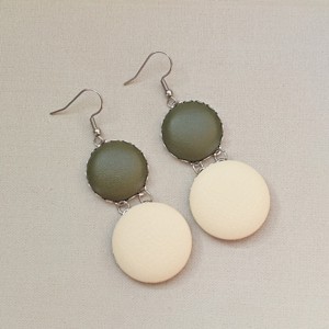 Zöld-bézs duo fülbevaló, Ékszer, Fülbevaló, Lógós kerek fülbevaló, , MESKA