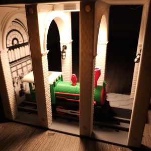 Varázslatos vasútállomás, 3D nyomtatott Book Nook - otthon & életmód - dekoráció - asztal és polc dekoráció - könyvtámasz - Meska.hu