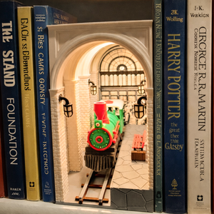 Varázslatos vasútállomás, 3D nyomtatott Book Nook - Meska.hu