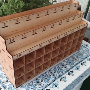 Asztali polc, rendező, gyöngyözéshez, gyöngyfűzéshez, Otthon & Életmód, Dekoráció, Asztal és polc dekoráció, Dekorációs tál, tartó, Gravírozás, pirográfia, MESKA