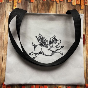 Vidám malacka-Hímzett vízlepergetős kistáska, Táska & Tok, Uzsonna- & Ebéd tartó, Ebéd tasak, doboz, Varrás, Hímzés, MESKA