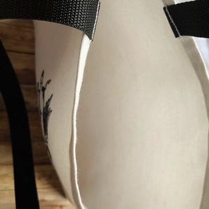 Vidám malacka-Hímzett vízlepergetős kistáska - táska & tok - uzsonna- & ebéd tartó - ebéd tasak, doboz - Meska.hu