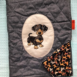 Tacskó -kutyás hímzett pléd, takaró. - otthon & életmód - kisállatoknak - Meska.hu