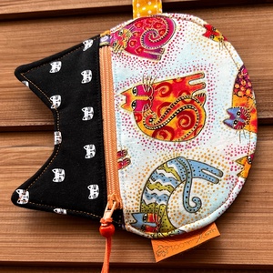 Laurel Burch Cicás tok, pénztárca  - táska & tok - neszesszer - Meska.hu