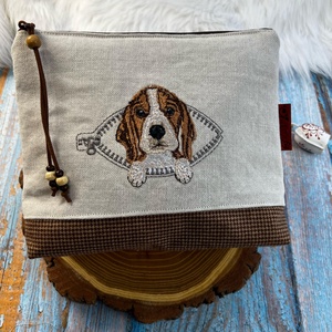 Beagle kutyás-talpas kendevászon-szövet neszesszer-tolltartó - Meska.hu