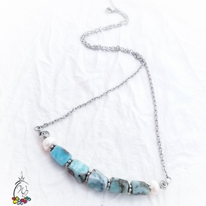 Larimar-gyöngy nyakbavaló acéllal - ékszer - nyaklánc - medálos nyaklánc - Meska.hu