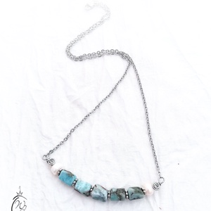 Larimar-gyöngy nyakbavaló acéllal - ékszer - nyaklánc - medálos nyaklánc - Meska.hu