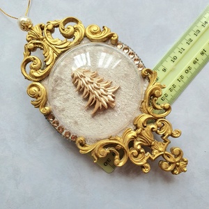Kézzel Készített Bézs Bársony Óradísz 8 cm  Elegáns, Finom Vintage Karácsonyi Dekoráció a Fényes Ünnepekre - karácsony - karácsonyi lakásdekoráció - karácsonyfadíszek - Meska.hu