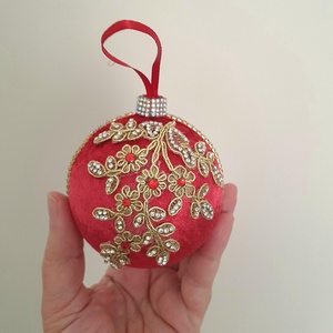 Karácsonyi ajándékozás, díszek, dekoráció  5 darab keleti stílusú kézzel készült bársony dísz, 8 cm-es gömbökkel - karácsony - karácsonyi lakásdekoráció - karácsonyfadíszek - Meska.hu