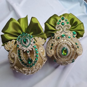 2 darabos kézzel készített olívazöld karácsonyi gömb szett  8 cm-es elegáns kézműves Xmas dekoráció otthonra és ajándék, Karácsony, Karácsonyi lakásdekoráció, Karácsonyfadíszek, Mindenmás, MESKA