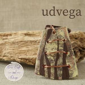 WIRE Udvega medálos nyaklánc, Ékszer, Nyaklánc, Medálos nyaklánc, Fémmegmunkálás, Festett tárgyak, MESKA