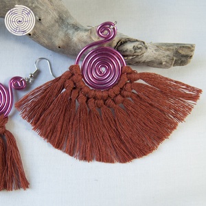 WIRE Terrakotta félkör fülbevaló, Ékszer, Fülbevaló, Rojtos fülbevaló, Csomózás, Ékszerkészítés, MESKA