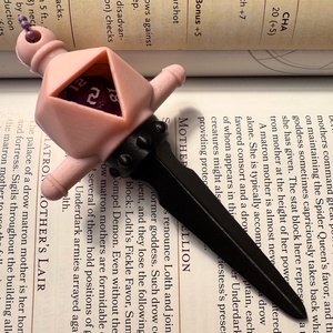 [Fighter] - D20 tartó charm - táska & tok - kulcstartó & táskadísz - kulcstartó - Meska.hu