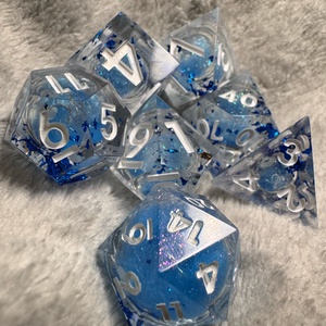 [Ice Blood] - 7 darabos liquid core kocka készlet , Játék & Sport, Táblajáték és Kártyajáték, Társasjátékok, Dobókocka, Mindenmás, MESKA