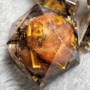 [Divine Blood] - 7 darabos liquid core kocka készlet  - Meska.hu