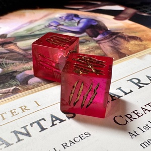 [Crimson Assassin] -  d6 pár - játék & sport - táblajáték és kártyajáték - társasjátékok - dobókocka - Meska.hu