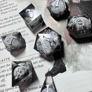 [FOGLALT] [Full Moon] - 7 darabos készlet  - játék & sport - táblajáték és kártyajáték - társasjátékok - dobókocka - Meska.hu