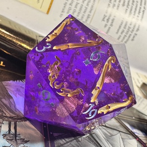 �Royalty - 42mm CHONK d20, Játék & Sport, Táblajáték és Kártyajáték, Társasjátékok, Dobókocka, Festett tárgyak, Mindenmás, MESKA