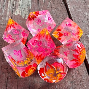 [Kingsflame] - 7 darabos kocka készlet  - játék & sport - táblajáték és kártyajáték - társasjátékok - dobókocka - Meska.hu