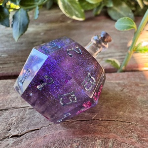 [Witch�s Poisoned Stars] d20 - játék & sport - táblajáték és kártyajáték - társasjátékok - dobókocka - Meska.hu