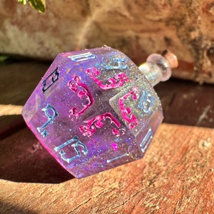 [Witch�s Poisoned Stars] d20 - játék & sport - táblajáték és kártyajáték - társasjátékok - dobókocka - Meska.hu