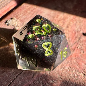 [T0xic] - standard d20, Játék & Sport, Táblajáték és Kártyajáték, Társasjátékok, Dobókocka, Mindenmás, MESKA