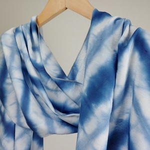 Kék csíkos vállkendő, sál, shibori, batik - Meska.hu