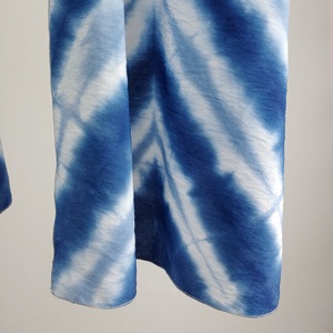 Kék csíkos vállkendő, sál, shibori, batik - ruha & divat - sál, sapka, kendő - sál - Meska.hu