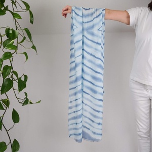 Csíkos design sál, vállkendő, batik stóla  - ruha & divat - sál, sapka, kendő - kendő - Meska.hu